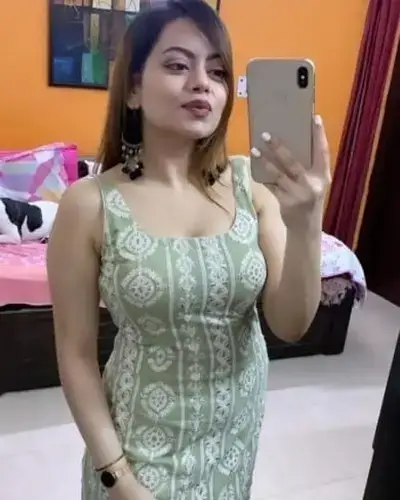 Call Girl in Model Town